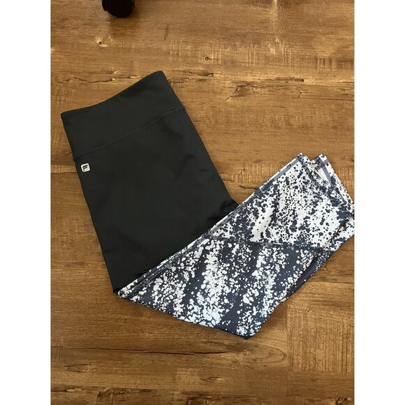 ⭐️3️⃣ for $20 ⭐️ Fabletics cropped leggings - Picture 5 of 5